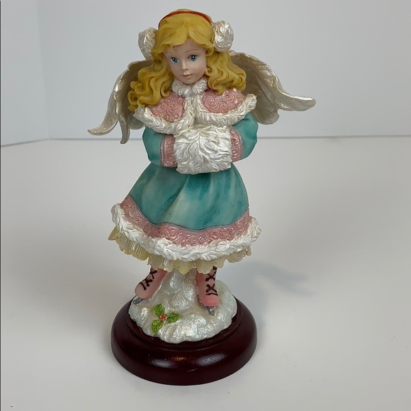 ADORABLE ICE SKATING ANGEL FIGURINE 6” - Picture 3 of 7